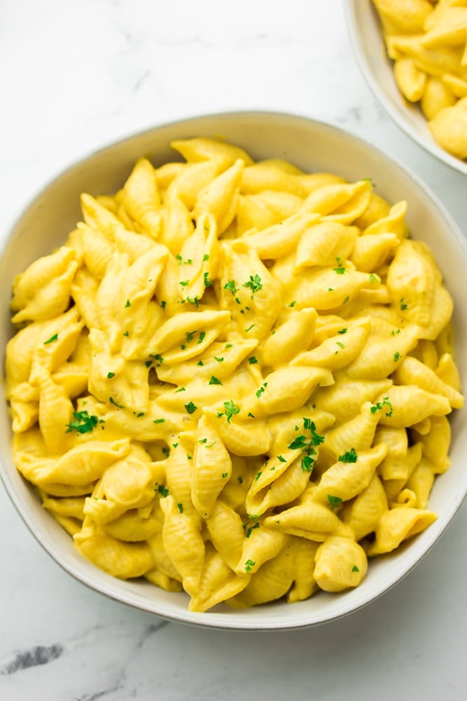 bowl full of mac and cheese shells