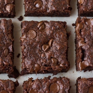 many vegan brownies lined up