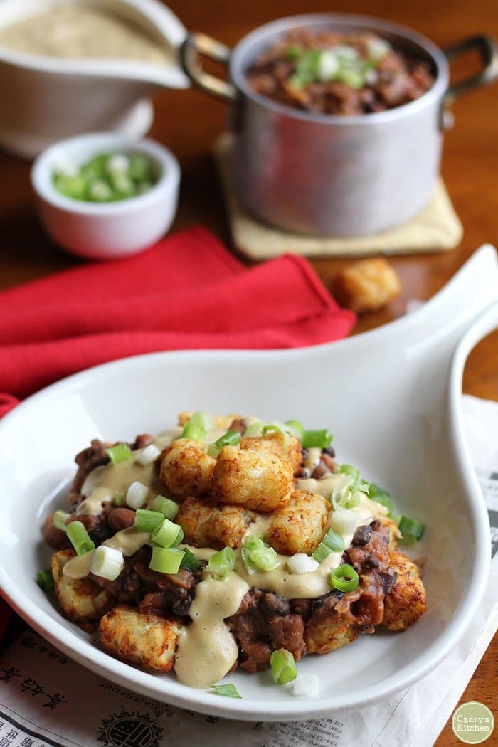 chili cheese tator tots