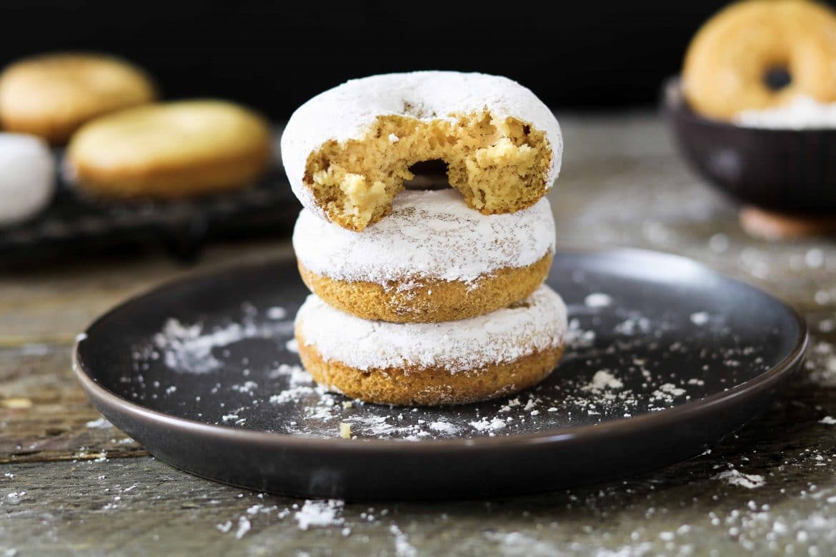 vegan powdered donuts