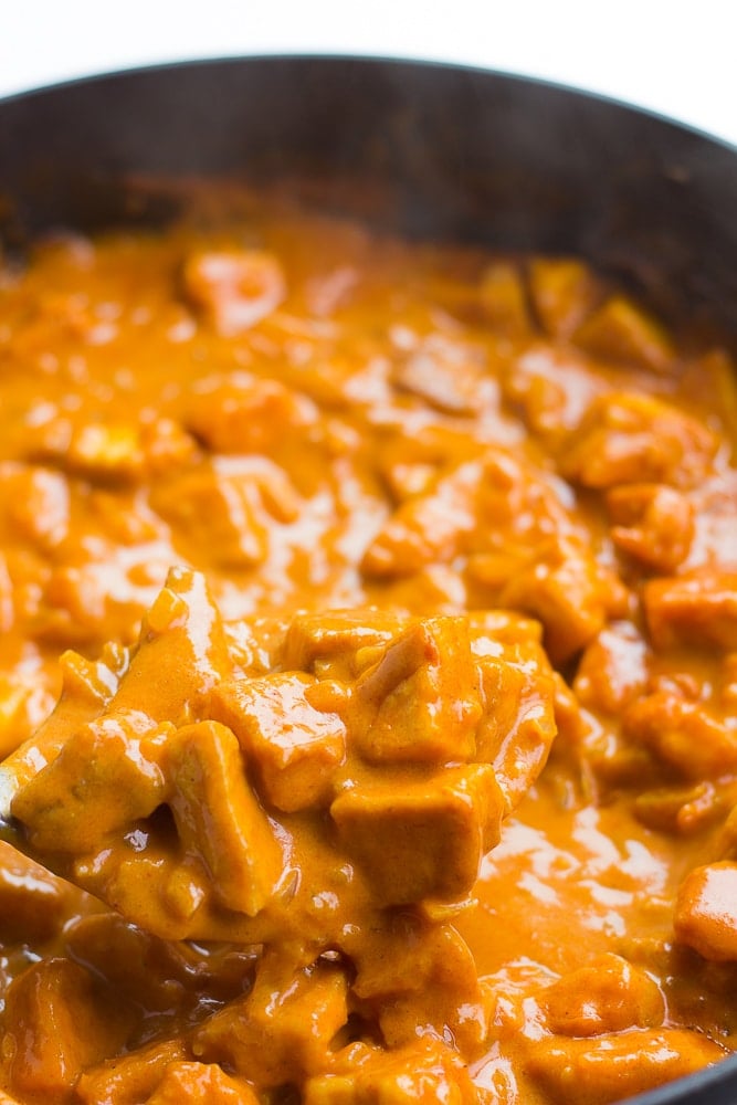 vegan butter chicken in a pan, cooked.