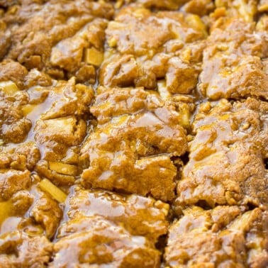 cut in pan vegan apple cake