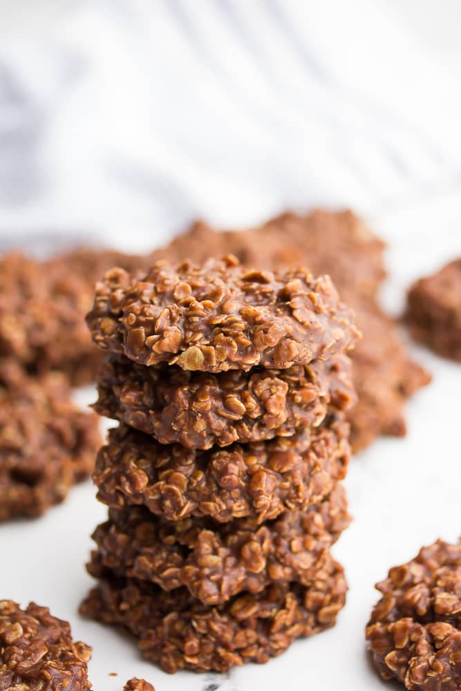 5 brown cookies stacked on top of each other