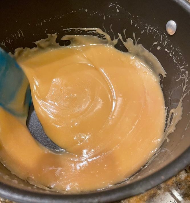 smooth caramel in pot