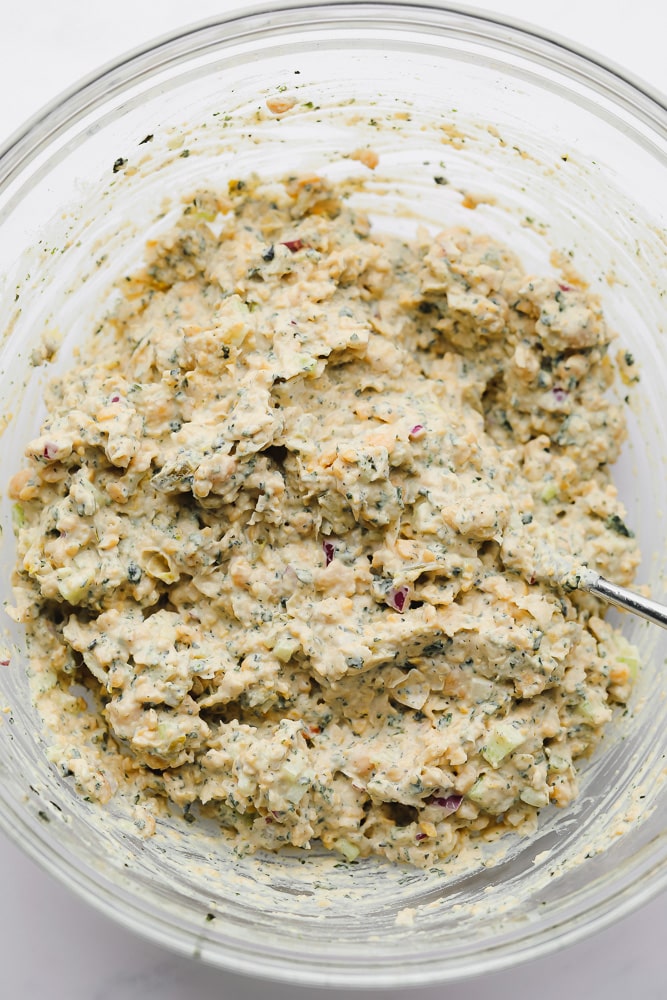 bowl with mixed ingredients for vegetarian tuna with chickpeas