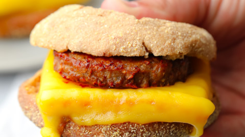 Good Living Microwave Egg Muffin Breakfast Sandwich Pan For Eggs In A Minute Or
