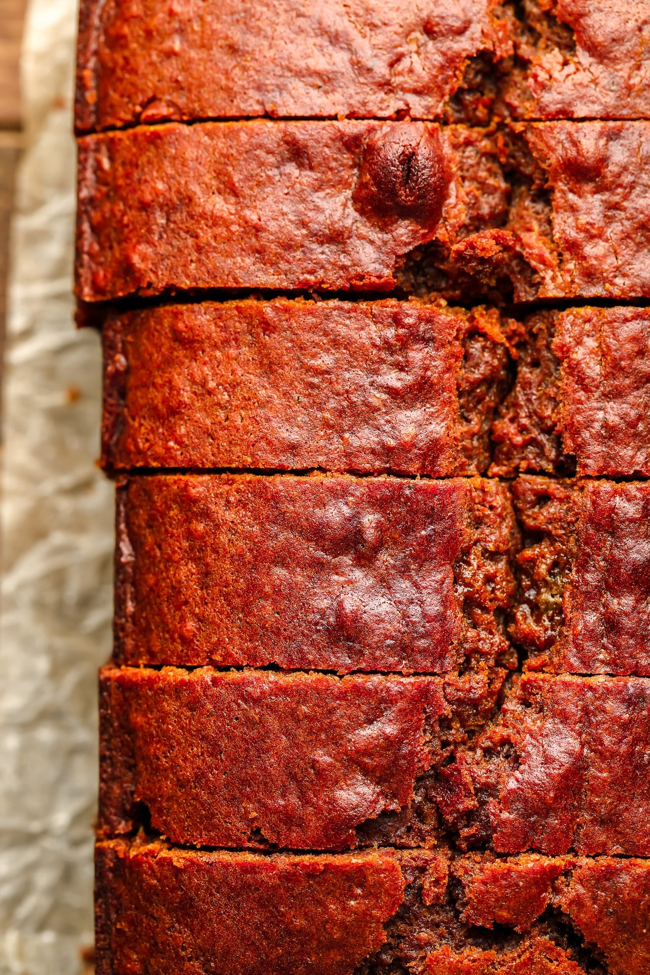 close up on a sliced gingerbread loaf.