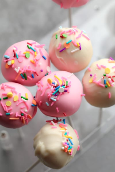 Vegan Cake Pops - Nora Cooks