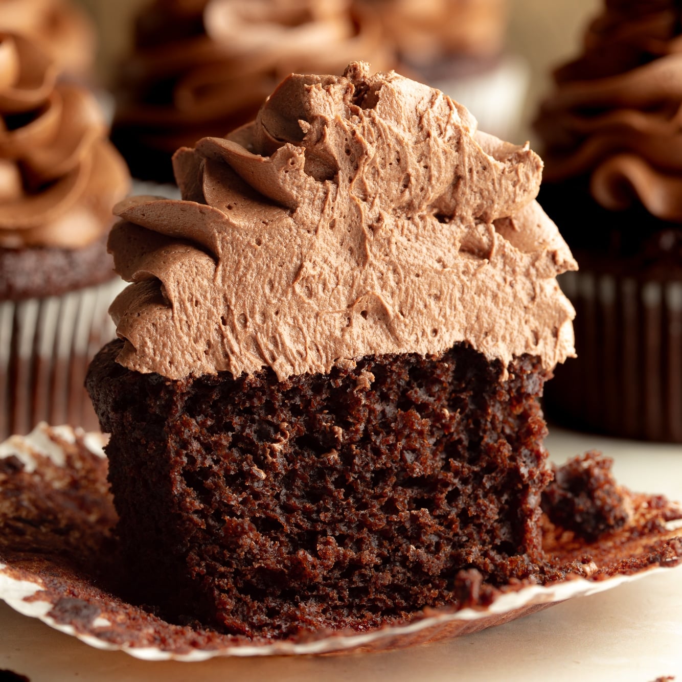 The Best Vegan Chocolate Cupcakes